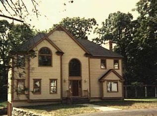 3 Eagle Dr, Fairfield, CT 06432