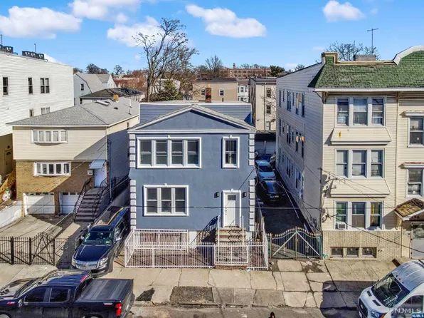 202 22nd St, Irvington, NJ 07111