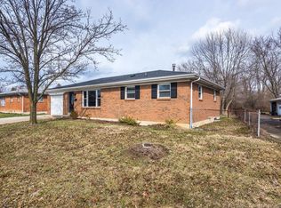 323 Country Club Dr, New Albany, IN 47150