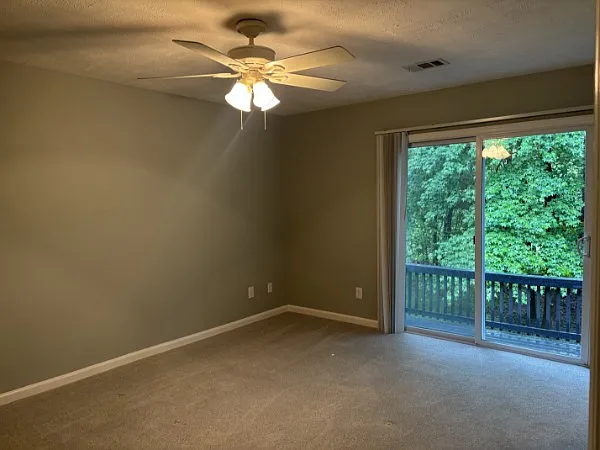 2141 Wooddale Ln — Photo 14