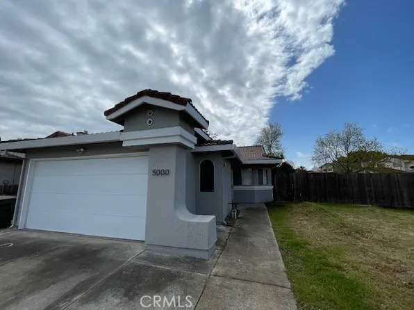 5000 Camino Royale Dr, Sacramento, CA 95823