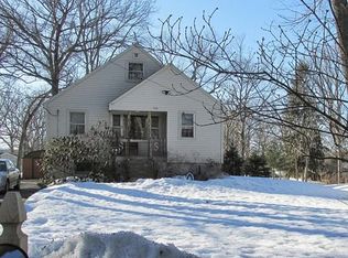 135 Macarthur Dr, Millbury, MA 01527
