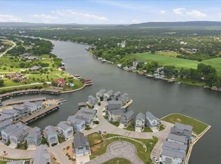 208 Marina Blf, Kingsland, TX 78639