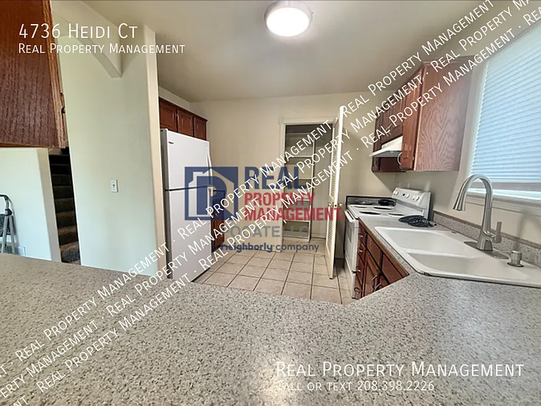 4736 Heidi Ct — Photo 6
