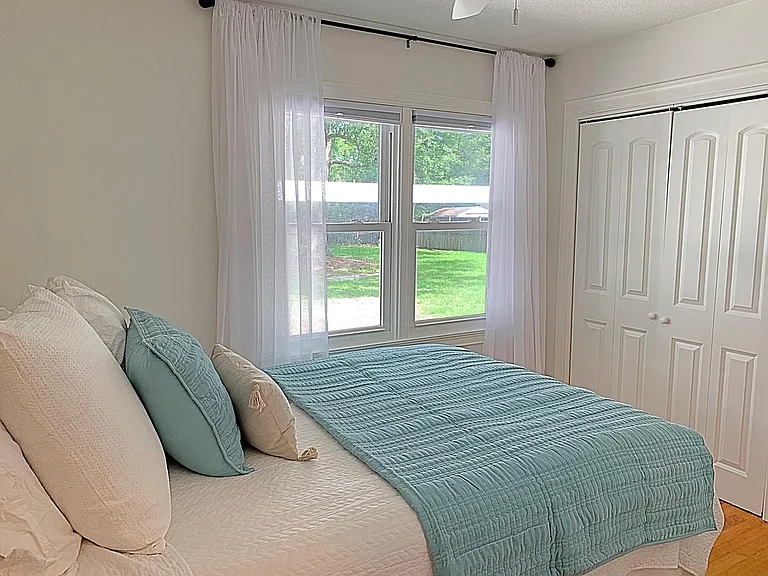 144 Carol Dr — Photo 9