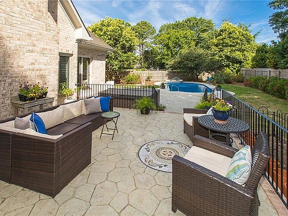 Backyard Patio Area