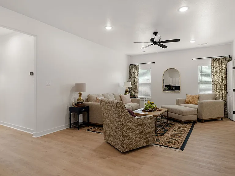 8818 Cantera Dr #B — Photo 11