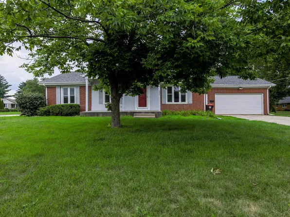 221 W Edgewood St, Morton, IL 61550