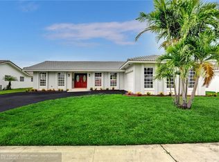 3751 N 55th Ave, Hollywood, FL 33021