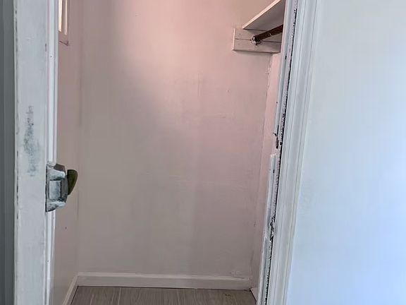4th image of 20-40 125th St #1