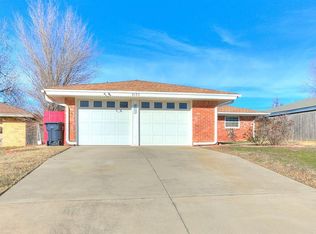 8153 NW 27th St, Bethany, OK 73008