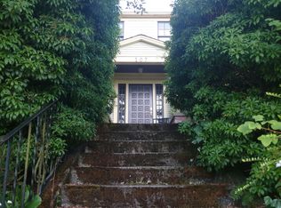 107 Garfield St, Seattle, WA 98109