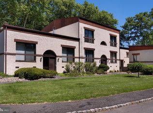 51 Lawrenceville Pennington Rd APT 105, Lawrence Township, NJ 08648