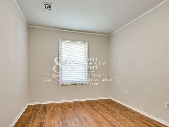 401 E Kerr Dr — Photo 20