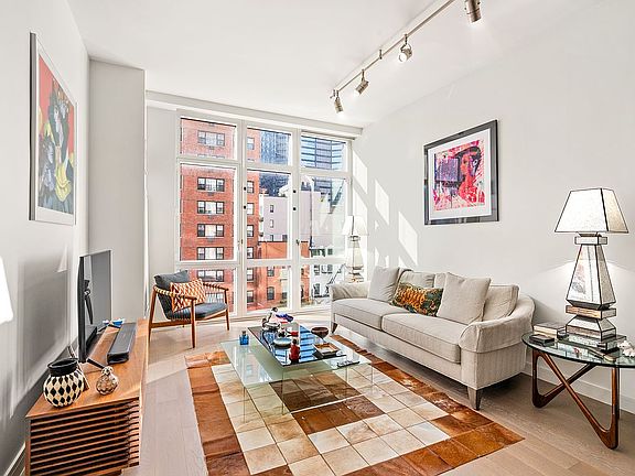 2nd image of 305 E 51st St #Ru5h