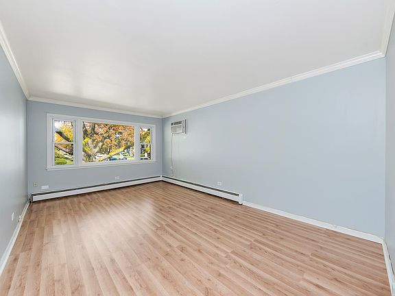 4th image of 9125 Sahler Ave #2E