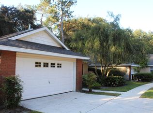 9126 NW 18th Pl, Gainesville, FL 32606
