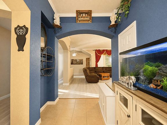 4th image of 5818 Macgregor Dr