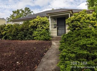 8739 SE Washington St, Portland, OR 97216
