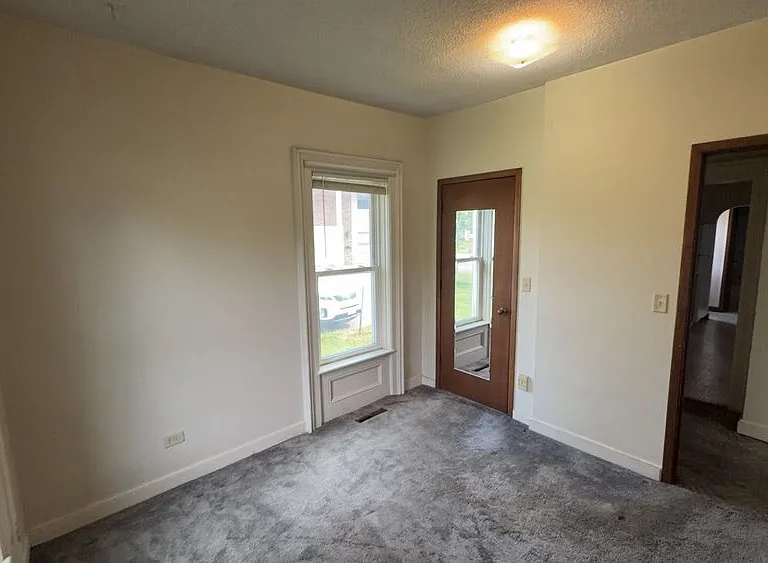 1219 State St — Photo 9