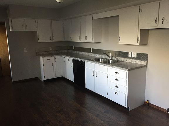 5th image of 306 S Court St