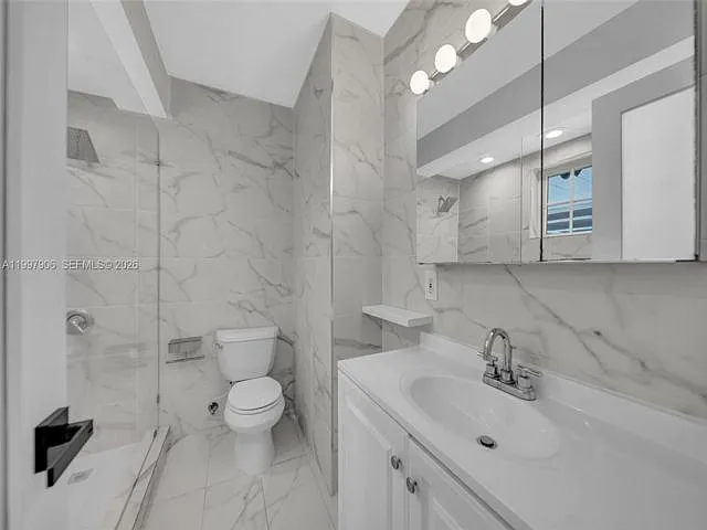 15010 NE 7th Ave — Photo 9