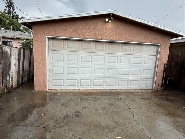 2410 E 115th St, Los Angeles, CA 90059