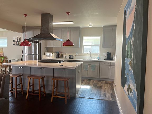 2nd image of 5682 Edita Ave