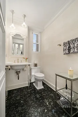 Sold by Modlin Group | media 7