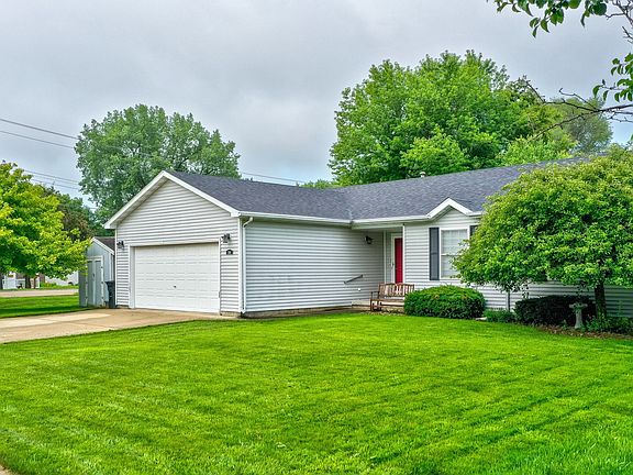 3rd image of 2101 Fox Chase Dr