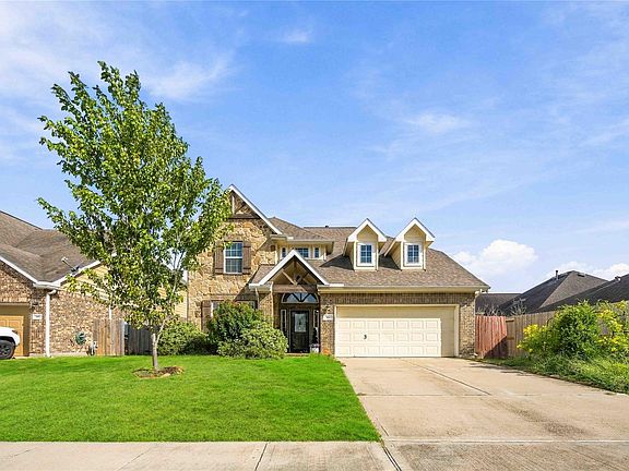2nd image of 366 Lake Line Dr