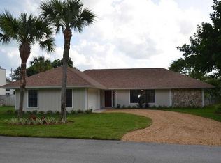 1425 Corona Ln, Vero Beach, FL 32963
