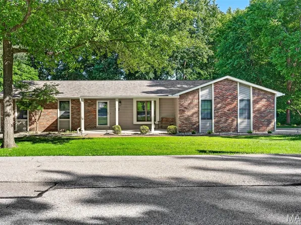 5919 Lafayette Dr, Weldon Spring, MO 63304