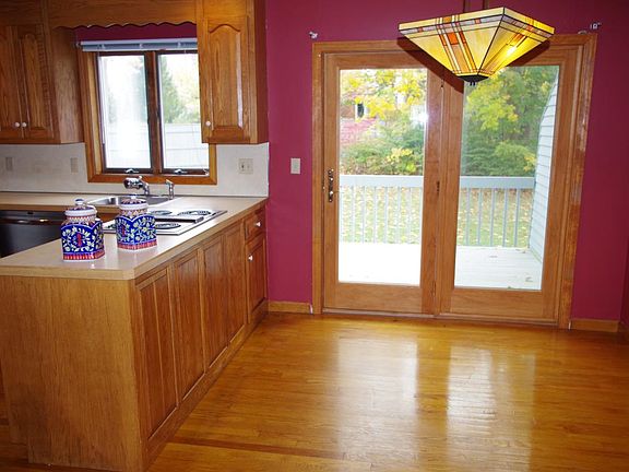 kitchen / dining room