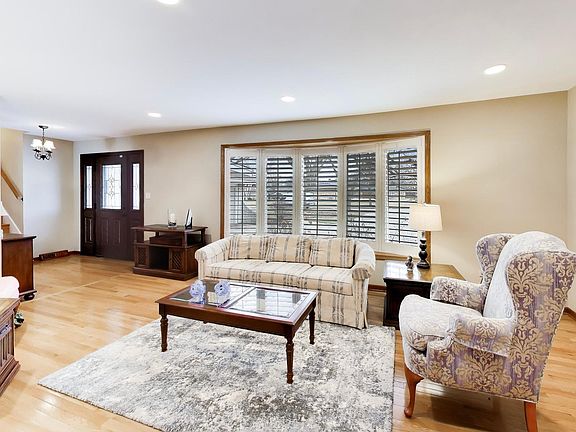 4th image of 7717 Rohrer Dr