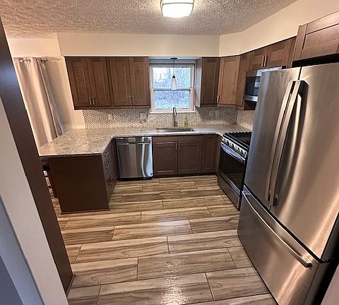 5th image of 3366 Valley Forge Dr