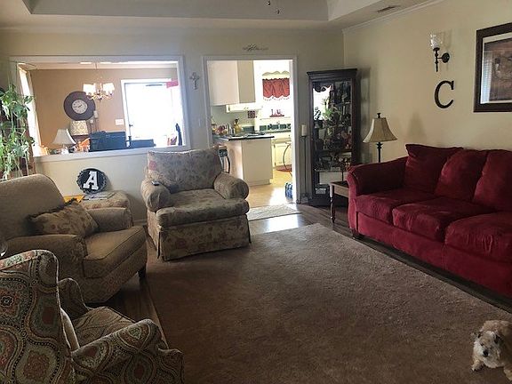 3rd image of 4225 Wilshire Dr