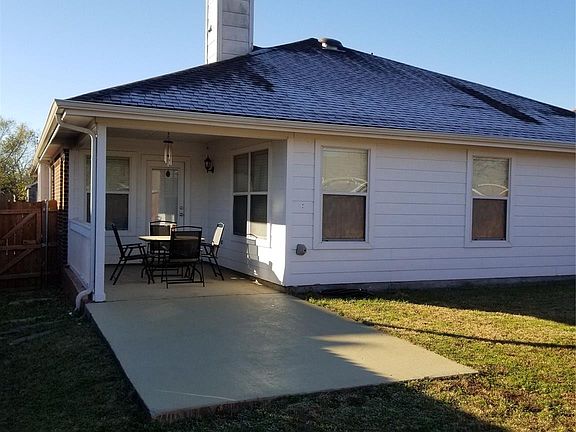 5th image of 716 Alder Dr