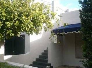 4225 N Bay Rd, Miami Beach, FL 33140