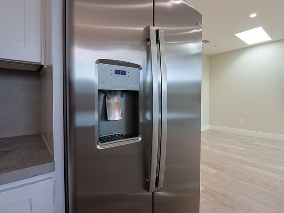 5th image of 14650 Cole Dr