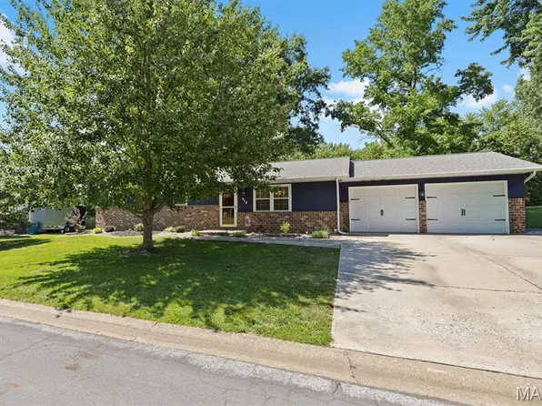 918 Wheatridge Dr, Troy, IL 62294