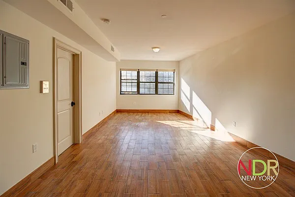 Rented by Next Door Realty NYC | media 9