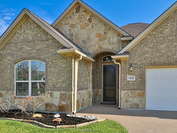 2nd image of 15627 Wood Brook Ln