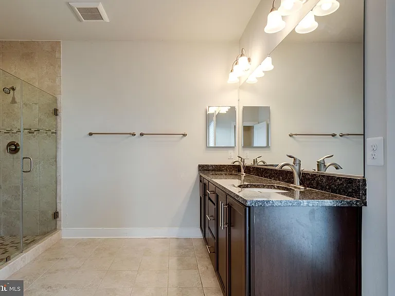 737 Diamond Ave #102 — Photo 9