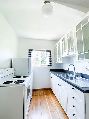 3804 N Haight Ave Photo 1