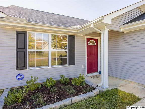 4th image of 111 Sandy Hollow Dr NW