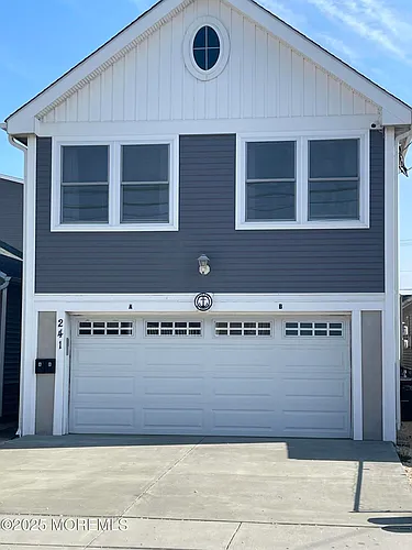 241 Hiering Ave Photo 1