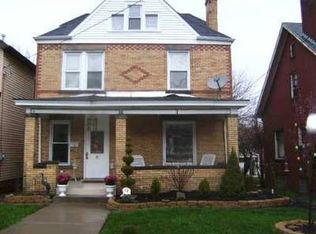 718 Crescent Ave, Ellwood City, PA 16117