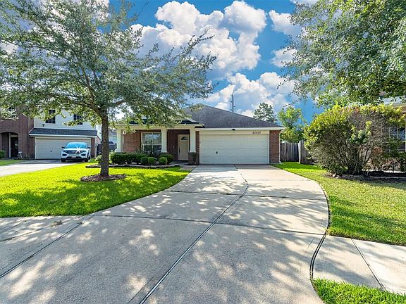 3rd image of 20207 Suncoast Dr