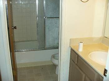 4th image of 3111 Kenland Dr
